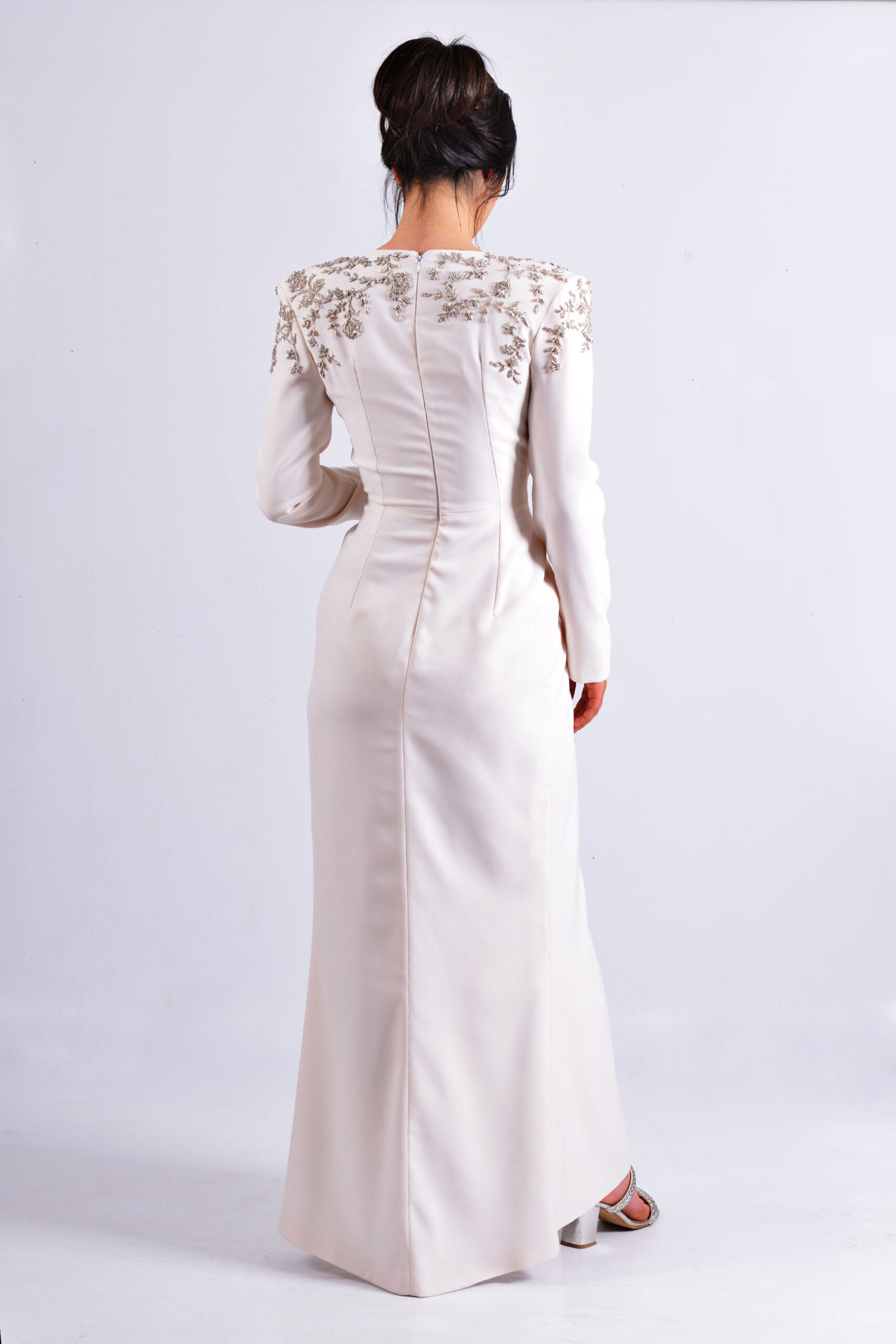 long-sleeve-wedding-dress