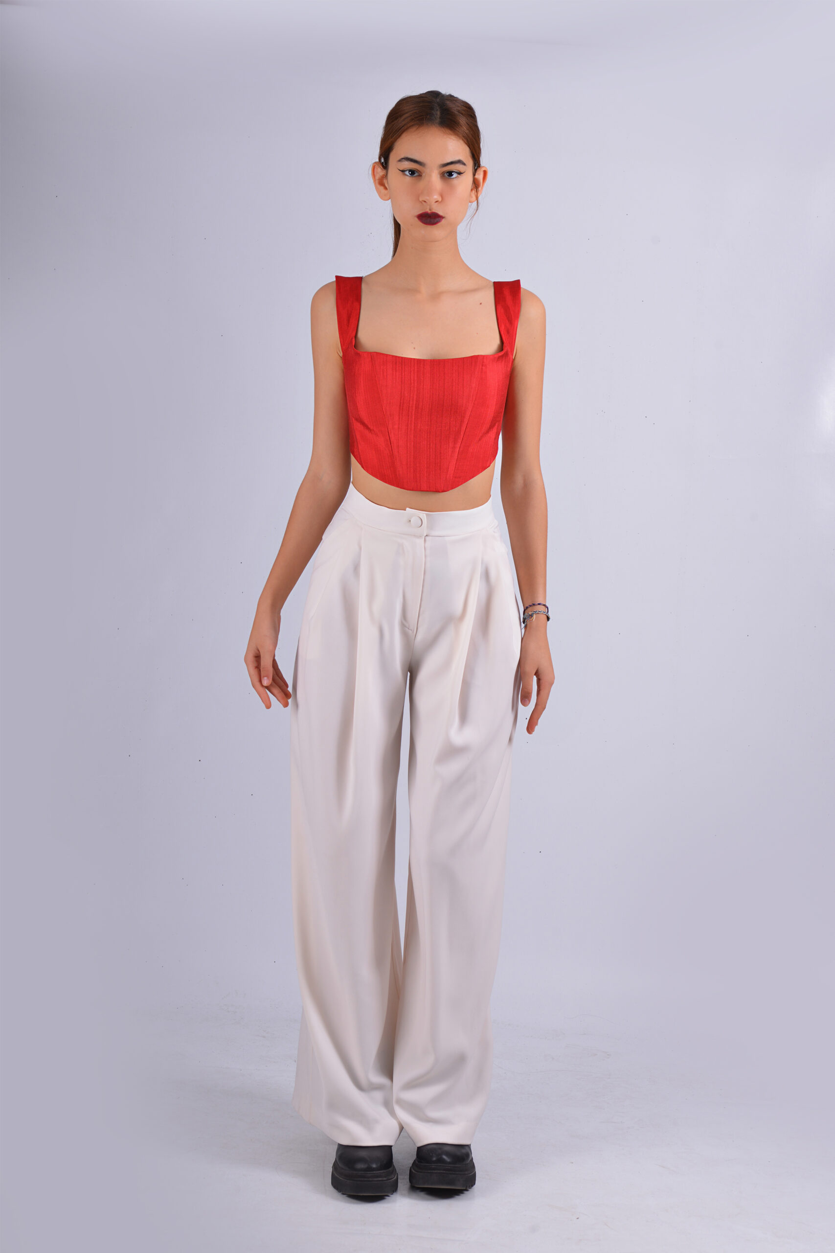 pleated-wide-leg-trouser